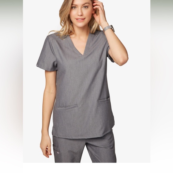 Figs scrub set. Color Graphite.Casma top M, Livingston pant S. - Picture 1 of 5